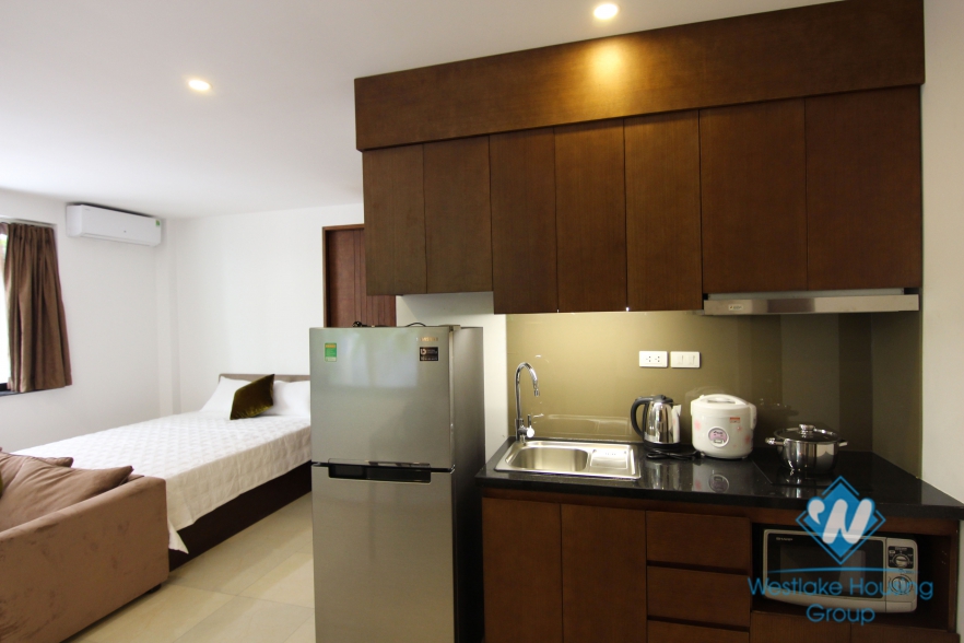 Good studio apartment for rent in Van Cao, Ba Dinh, Ha Noi